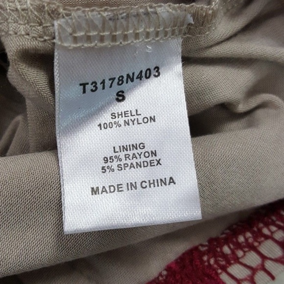 ⛔Tart Lace Mini Skirt Red - Picture 4 of 5